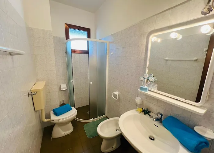 Azzurra 公寓 比比翁